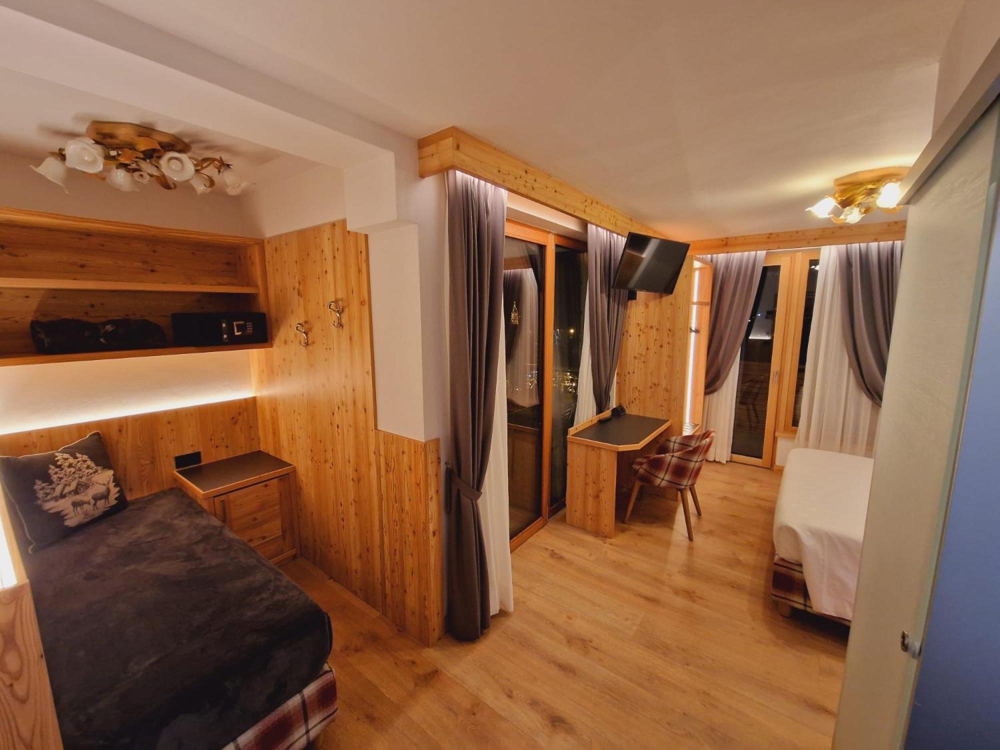 Hotel La Perla Andalo Zewnętrze zdjęcie